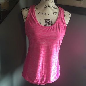 Danskin Now fitted tank top